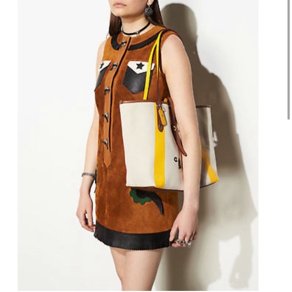 Coach Market Tote - Picture 3 of 13